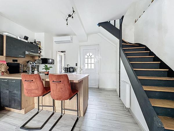 Maison à vendre d'une superficie de 58m2 à Combrée - 1 chambre et un bureau - Jardin