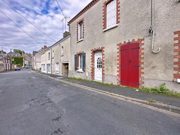 Maison à vendre d'une superficie de 58m2 à Combrée - 1 chambre et un bureau - Jardin