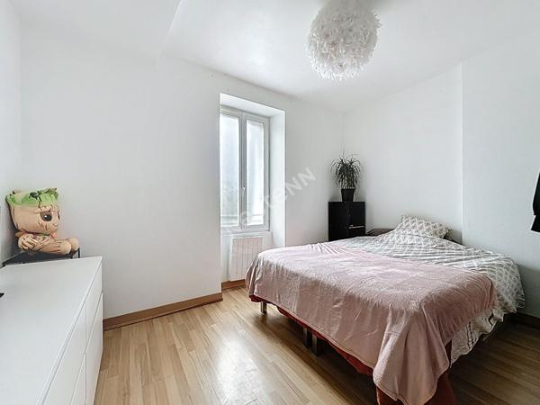 Maison à vendre d'une superficie de 58m2 à Combrée - 1 chambre et un bureau - Jardin