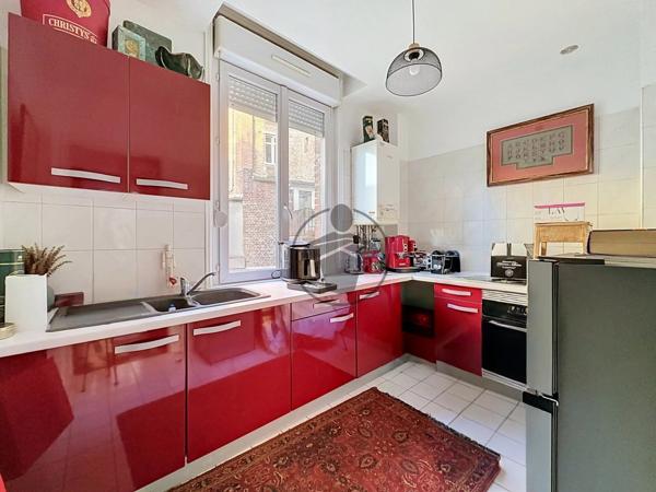 Vente                                                      Appartement
                        
                     2 pièces                      55 m2                     à Saint-Quentin