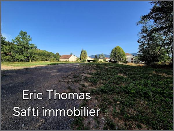 Grande parcelle à Raves