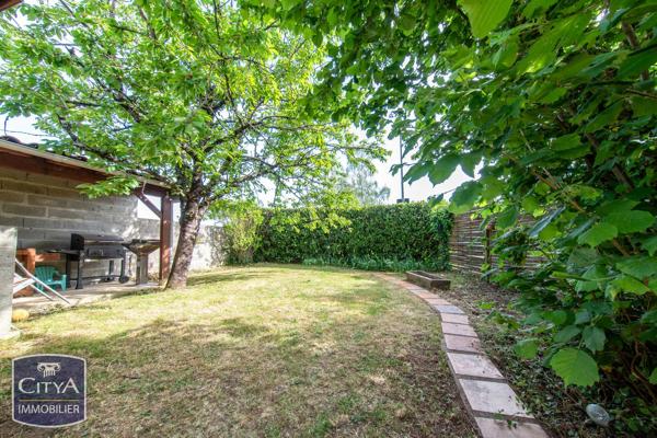 Maison à vendre 4 pièces 107m² Fontaine-le-Comte (86240)