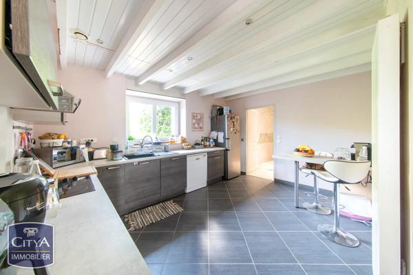 Maison à vendre 4 pièces 107m² Fontaine-le-Comte (86240)