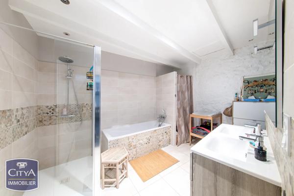 Maison à vendre 4 pièces 107m² Fontaine-le-Comte (86240)
