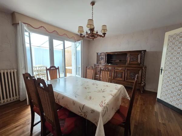 MAISON FAMILIALE 4 CHAMBRES AVEC JARDIN CLOS PONTIVY (56) BR