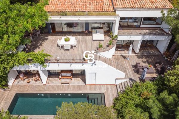 Maison 10 pièces à vendre Marseille 8ème - 13008 / Réf: 85066395