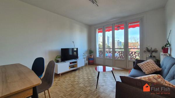 Villeurbanne (69100) À LOUER - T3 lumineux avec balcon et loggia fermée - 950 € CC - 67,38 m²