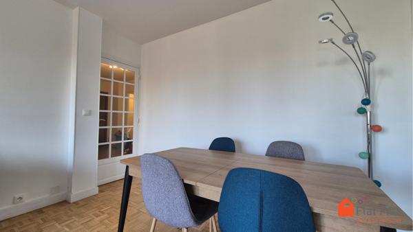 Villeurbanne (69100) À LOUER - T3 lumineux avec balcon et loggia fermée - 950 € CC - 67,38 m²