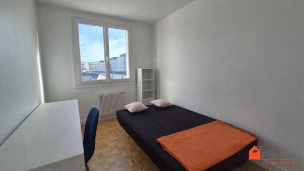 Villeurbanne (69100) À LOUER - T3 lumineux avec balcon et loggia fermée - 950 € CC - 67,38 m²