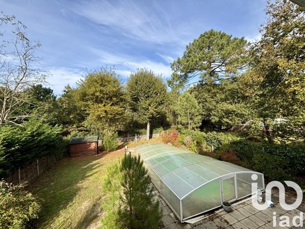 Maison 5 pièces de 111 m² à Les Mathes (17570)