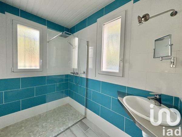 Maison 5 pièces de 111 m² à Les Mathes (17570)