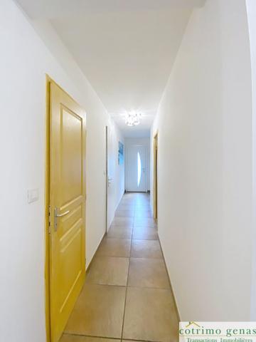 Chassieu Villa 135m² habitables+piscine Terrain 645m²