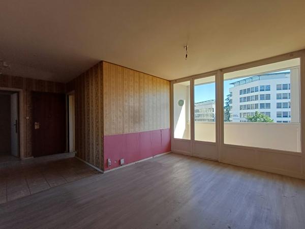 Appartement 4 pièces 65.77 m2