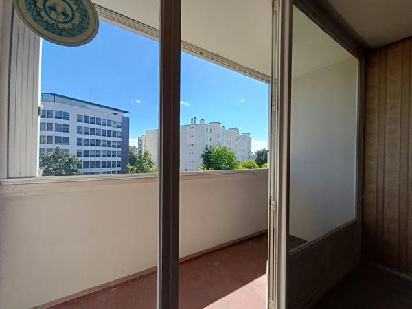 Appartement 4 pièces 65.77 m2