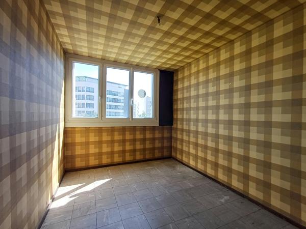 Appartement 4 pièces 65.77 m2