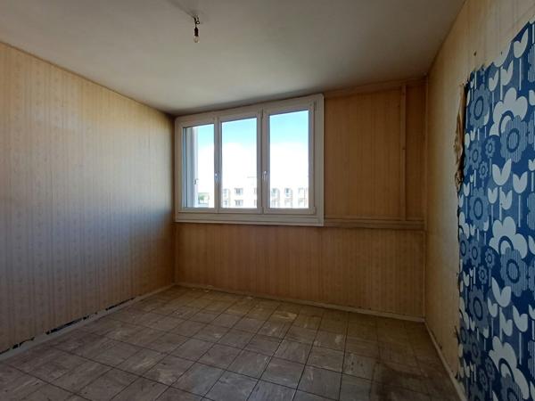 Appartement 4 pièces 65.77 m2