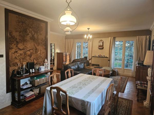 Au calme et sans vis à vis, au cœur de Domois, Maison de caractère de 115 m2