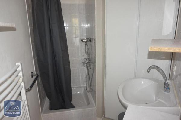 Appartement à louer 1 pièce 24.8m²