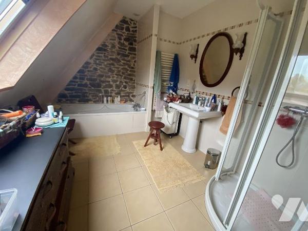 Magnifique longère avec maison principale et partie gîtes