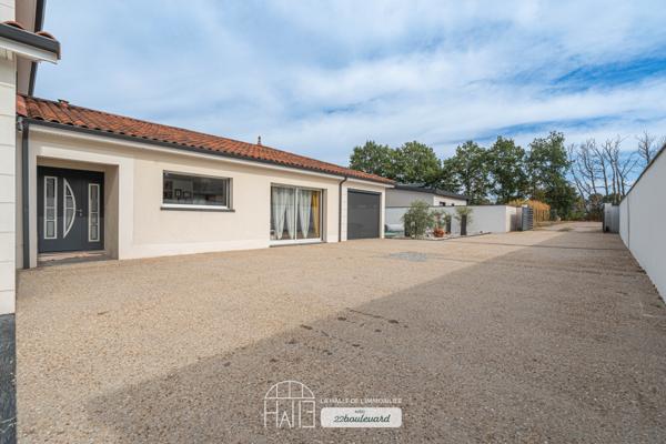 Maison
         8 pièces
        - 250 m² 639 900 € *