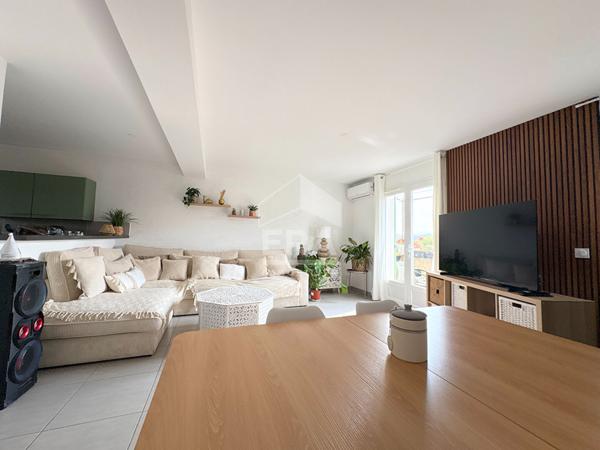 A VENDRE 84120 PERTUIS APPARTEMENT DUPLEX TYPE 4 PIECES D'ENVIRON 66 M² LOI CARREZ  (98M² AU SOL) AVEC BALCON ET STATIONNEMENT