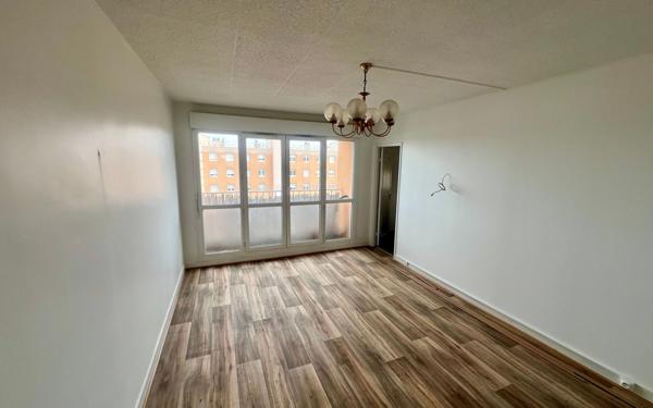 Appartement à vendre    3 pièces • 52,50 m2 La Courneuve