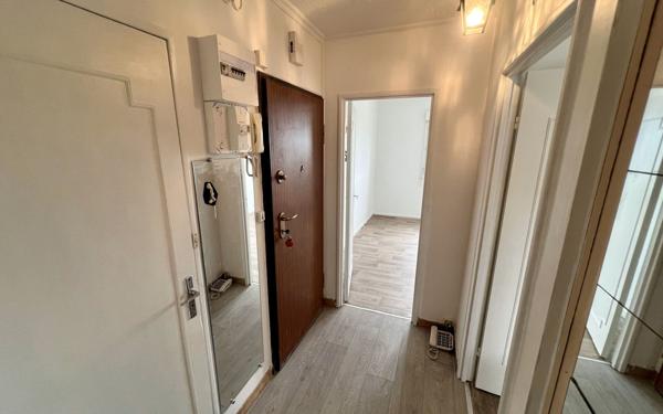 Appartement à vendre    3 pièces • 52,50 m2 La Courneuve