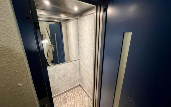 Appartement à vendre    3 pièces • 52,50 m2 La Courneuve