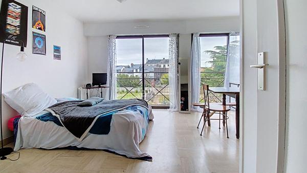 NANTES - ROND-POINT DE VANNES / Studio 28,84m² au 3ème étage avec ascenseur, DPE C