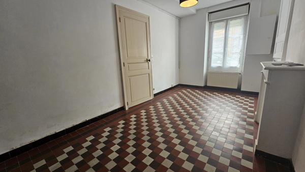 Maison ancienne LE LUDE (72)