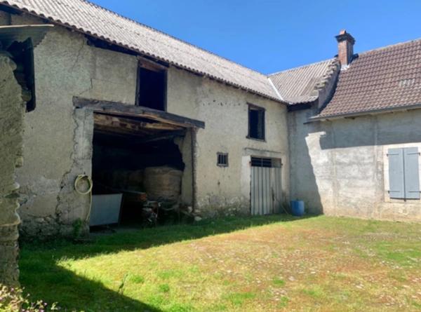 Maison + dépendances à vendre à LALOUBERE (65) + Terrain constructible