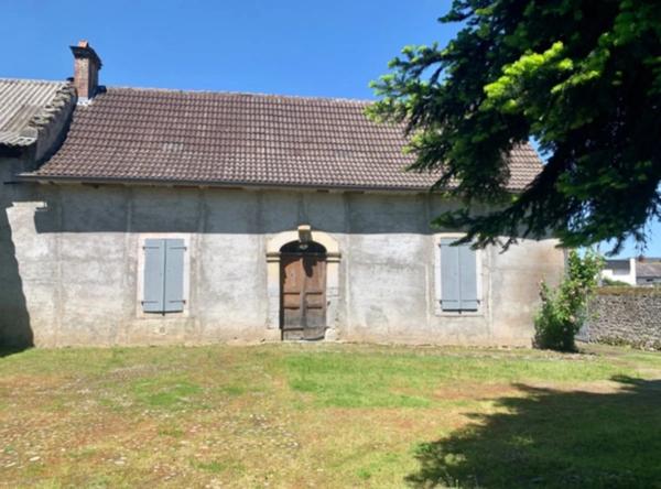 Maison + dépendances à vendre à LALOUBERE (65) + Terrain constructible