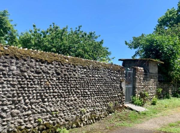 Maison + dépendances à vendre à LALOUBERE (65) + Terrain constructible