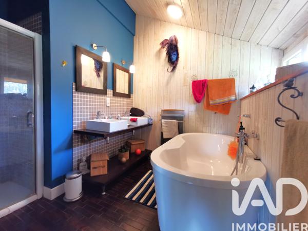 Maison à vendre 10 pièces 305 m² Lissac-et-Mouret