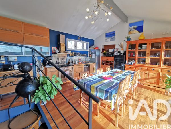 Maison à vendre 10 pièces 305 m² Lissac-et-Mouret