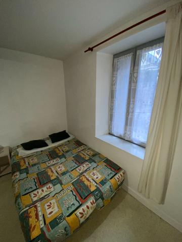 LAVAL Studio Meublé