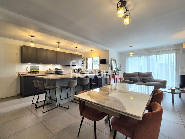 MAISON À VENDRE DE 5 PIÈCES DE 125,00 M²