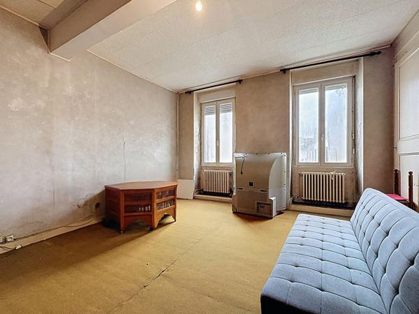Maison à vendre à Nérac 5 pièces, 4 chambres avec cour
