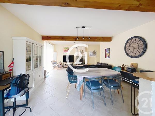 Maison à vendre  4 pièces - 135 m2 CHERAC - 17
