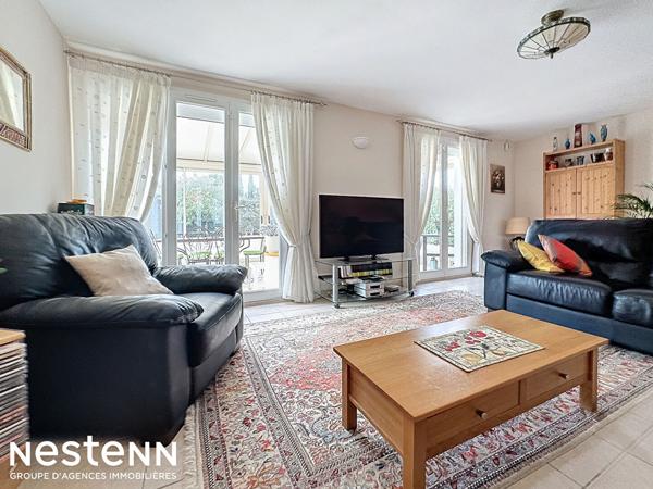 Maison T7 élevée d'un étage, libre de 4 faces,160 m² sur parcelle de 1336 m²