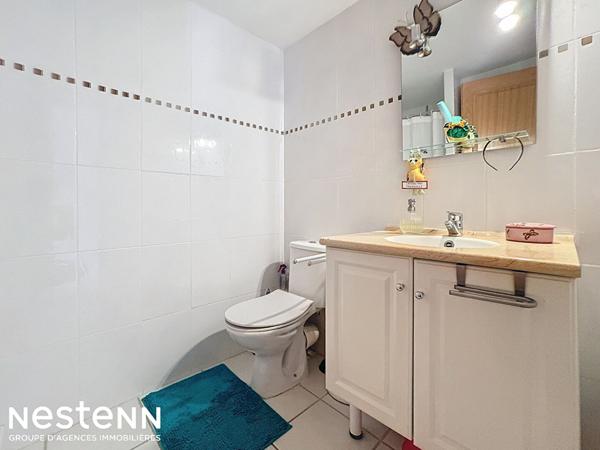 Maison T7 élevée d'un étage, libre de 4 faces,160 m² sur parcelle de 1336 m²