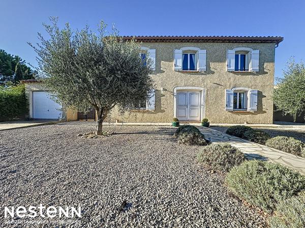 Maison T7 élevée d'un étage, libre de 4 faces,160 m² sur parcelle de 1336 m²