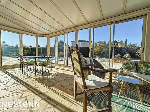 Maison T7 élevée d'un étage, libre de 4 faces,160 m² sur parcelle de 1336 m²