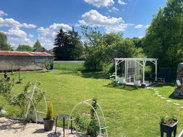 Maison entièrement rénové à Mussy sur seine (10) !