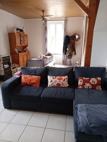 Charmante maison avec grange cherche nouvelle famille Cette charmante