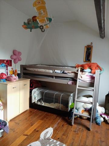 Charmante maison avec grange cherche nouvelle famille Cette charmante
