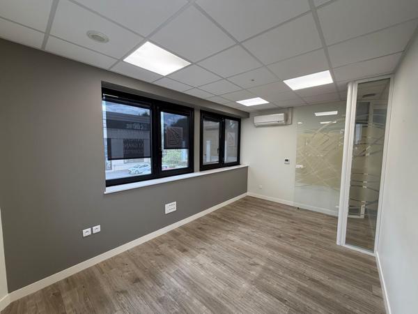 BUREAUX À LOUER - 165 M2 - COMPIÈGNE - ZAC MERCIÈRES