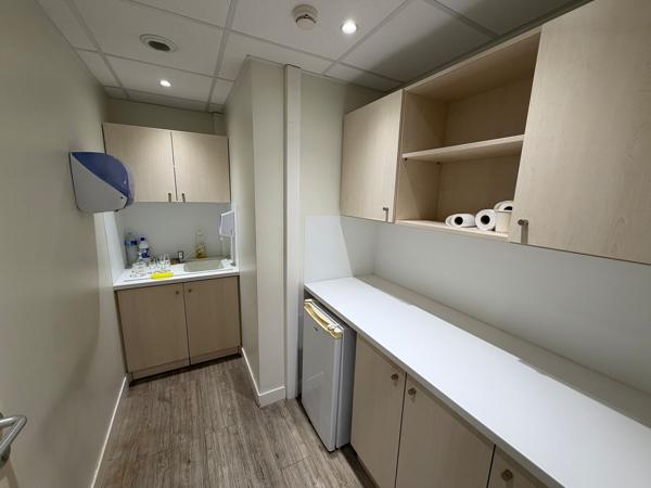 BUREAUX À LOUER - 165 M2 - COMPIÈGNE - ZAC MERCIÈRES
