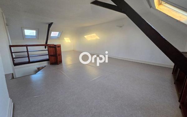 Immeuble à vendre    5 pièces • 178 m2 Lille