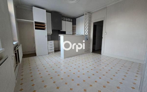 Immeuble à vendre    5 pièces • 178 m2 Lille